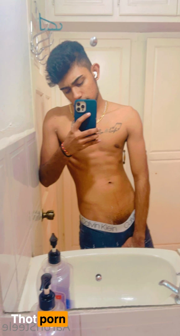 MRAARONSTEELEOF😈🇹🇹 6445157