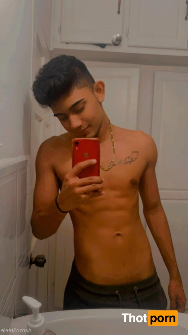 MRAARONSTEELEOF😈🇹🇹 6445365