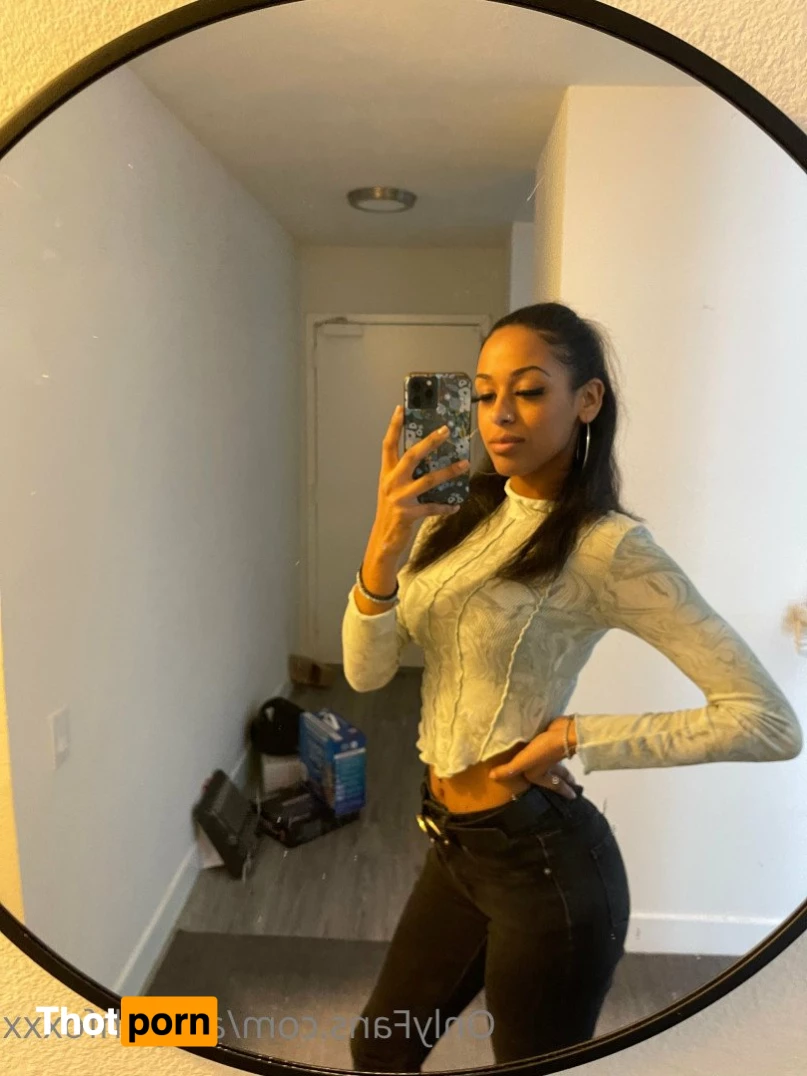 Lightskin Barbie🎀💅🏾💖 3738284