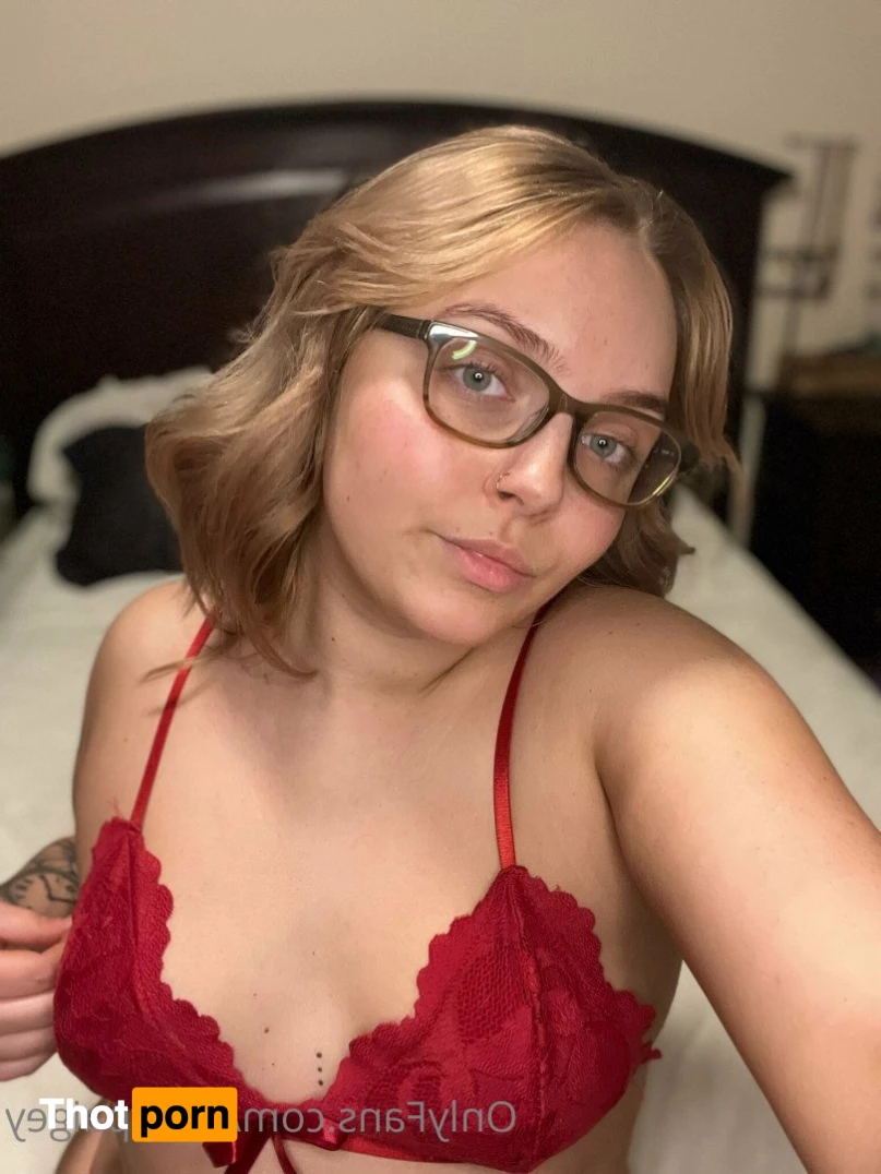 Abigail.Paige 3509323