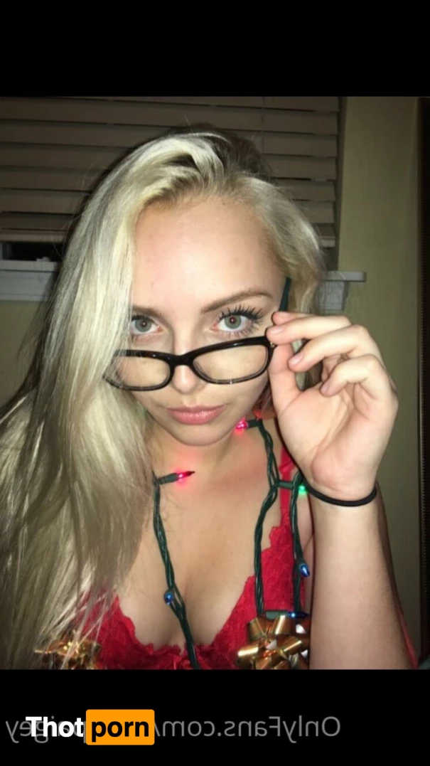 Abigail.Paige 6558806