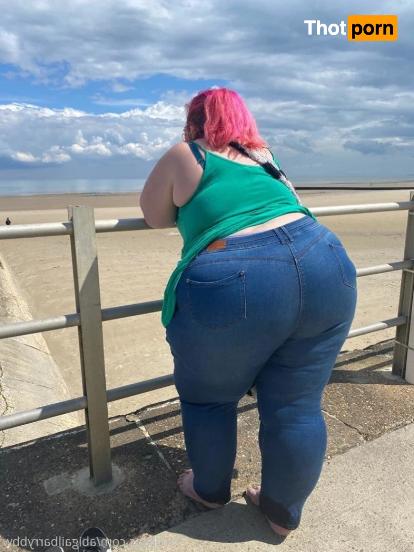 Abigail Barry BBW 11175602