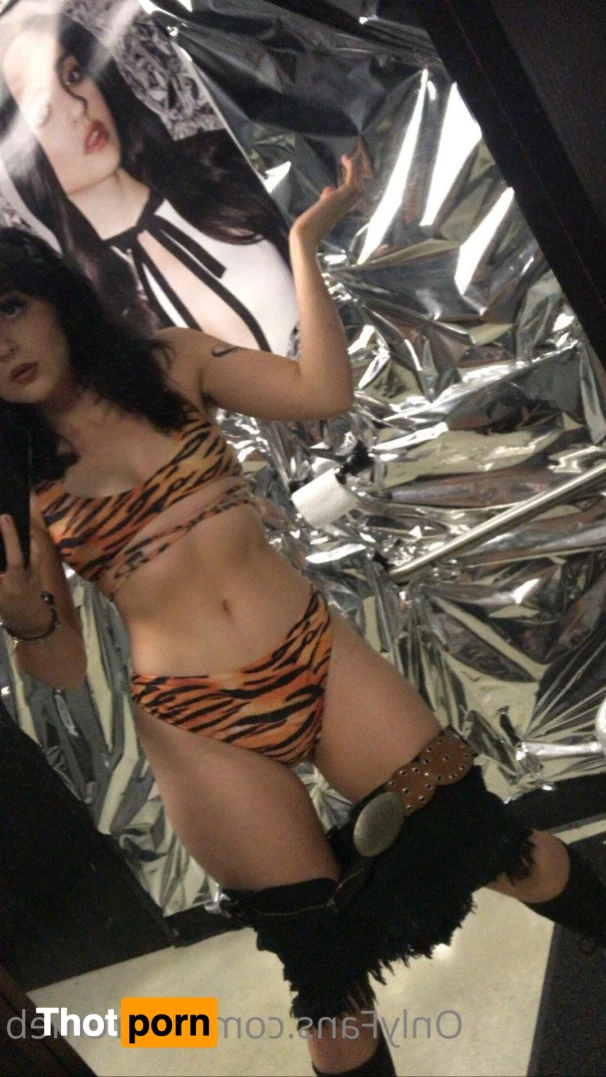 Adore Persephone 3595970