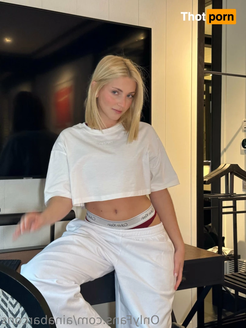 Aina Barcons 13338492