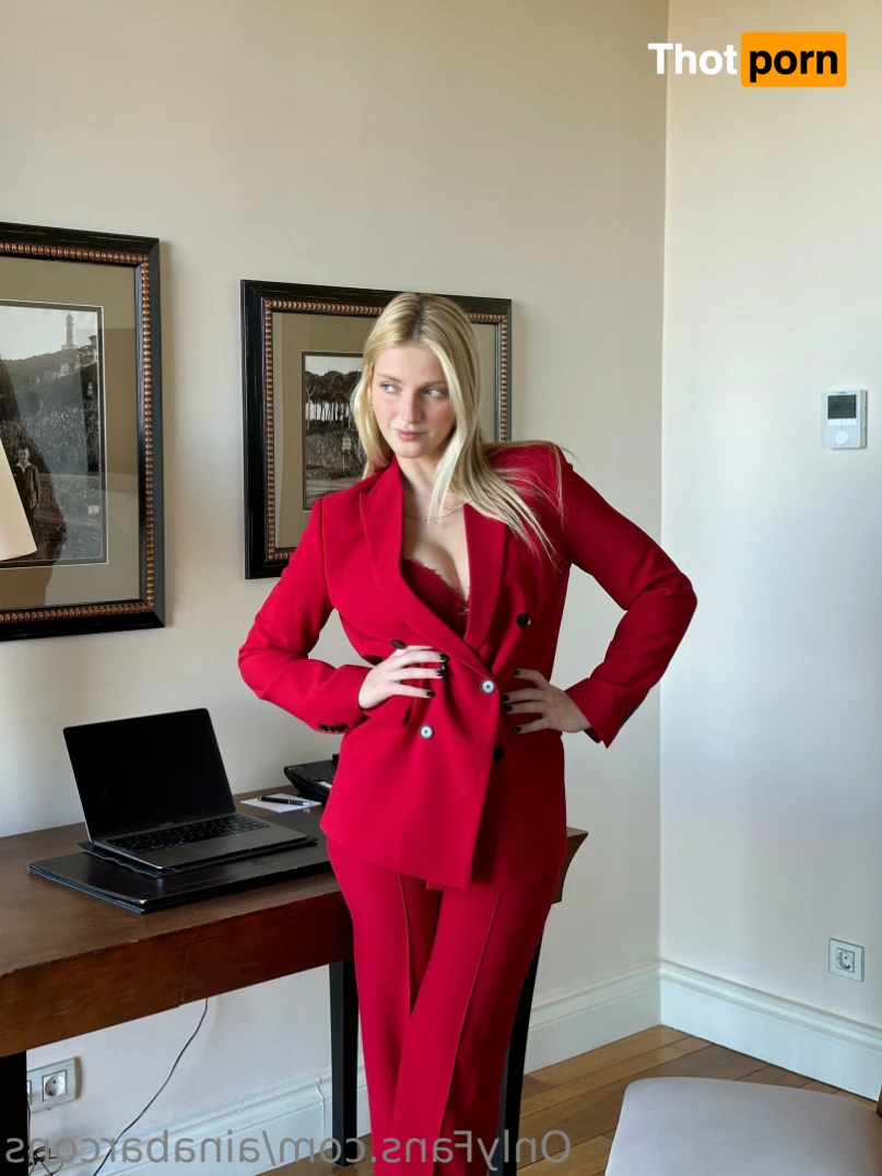 Aina Barcons 13339008