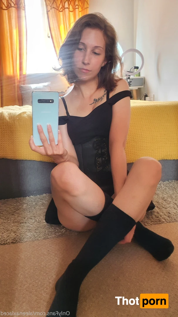 Aleena Laced 16109312