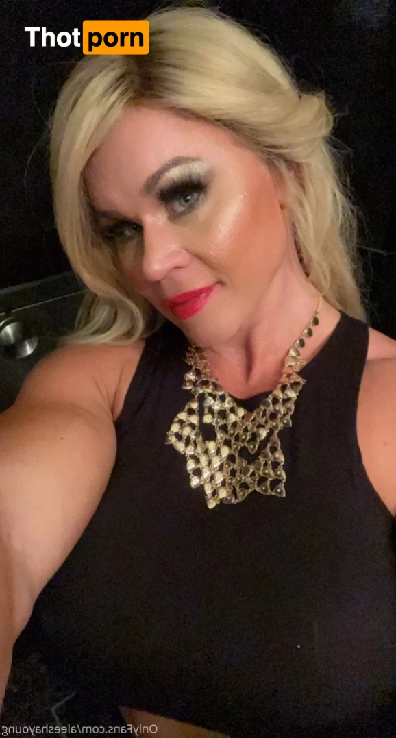 AleeshaYoung 3678137