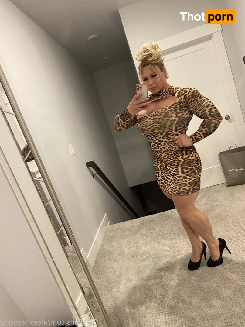 AleeshaYoung 3678331