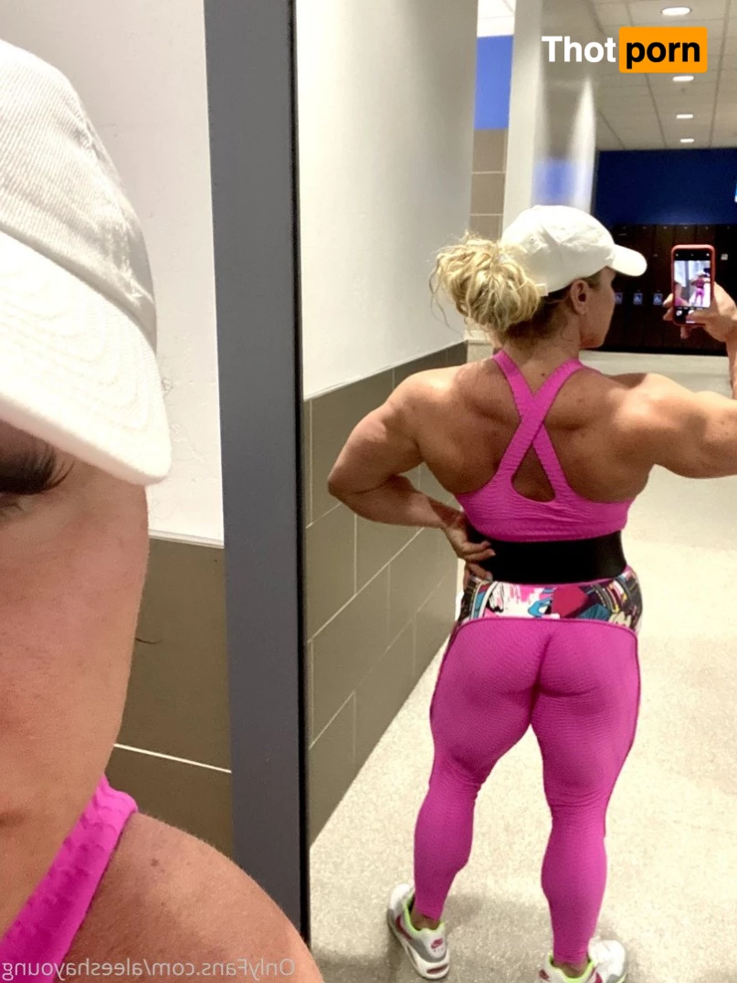 AleeshaYoung 3679760