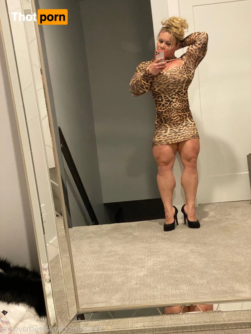 AleeshaYoung 3681869