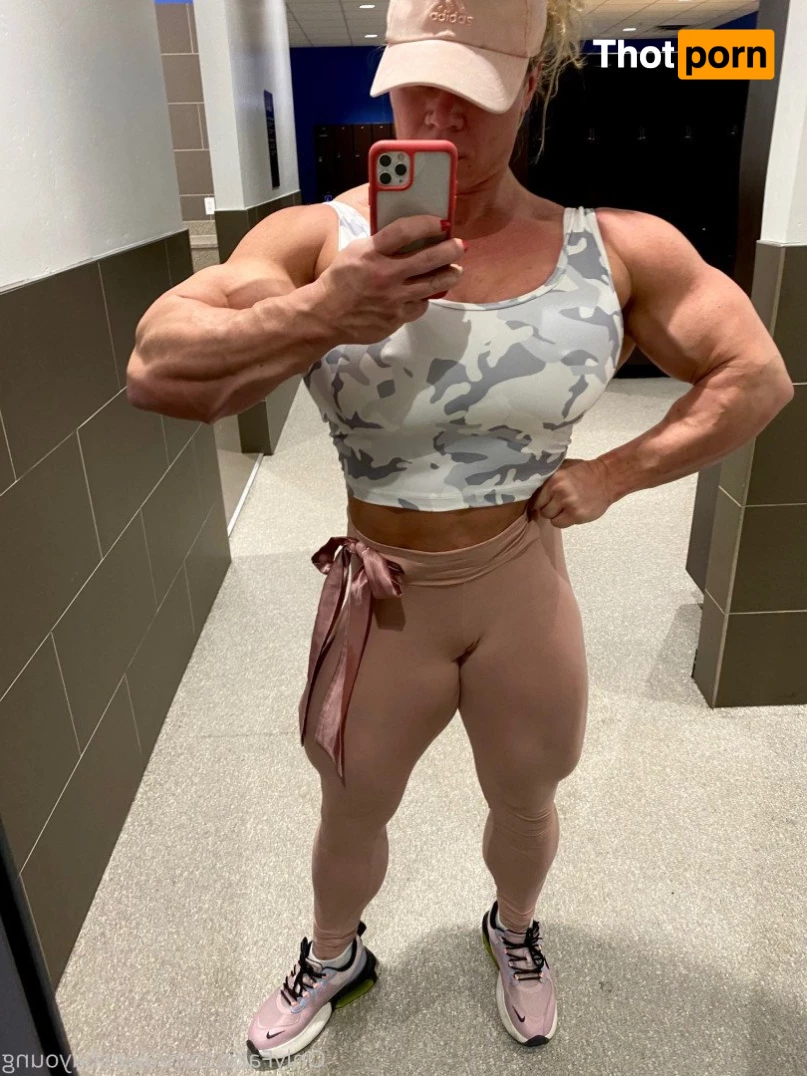 AleeshaYoung 3682247