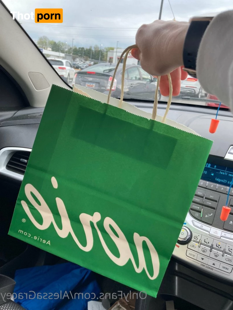 AlessaGracey 4204980