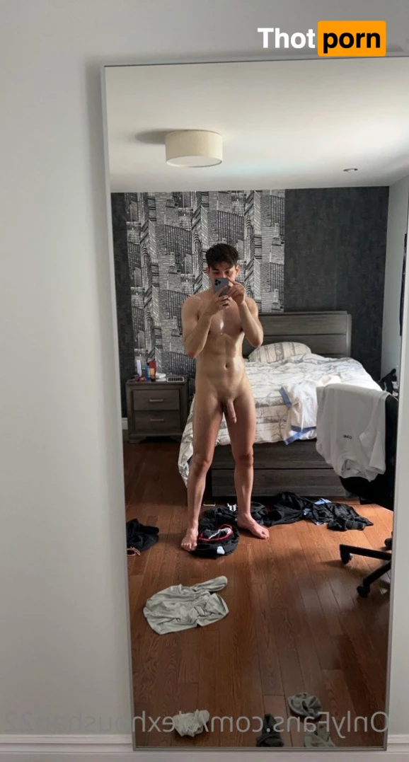 AlexHoushan22 3503738