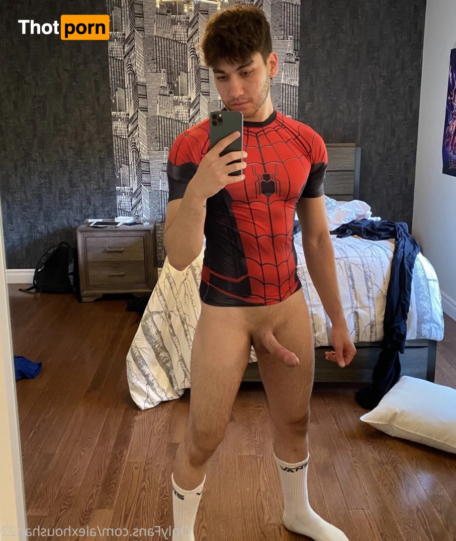 AlexHoushan22 3503850