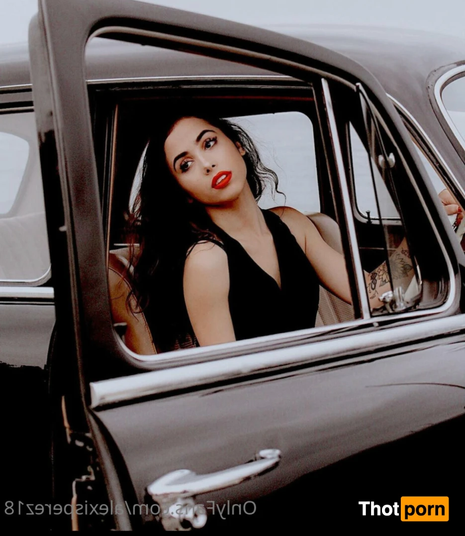 Volleyball Captain 🏐 16100488