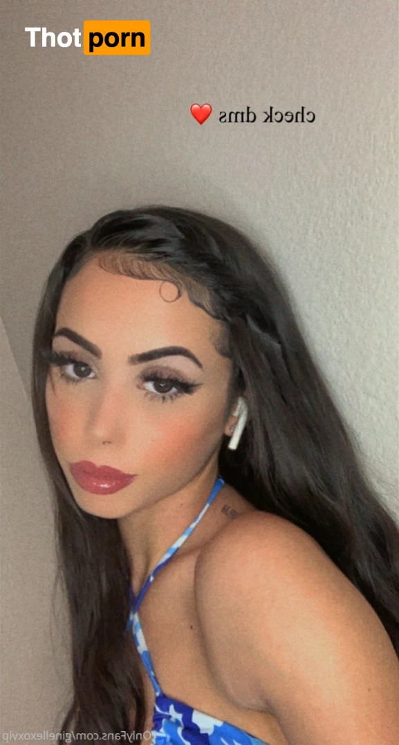 Volleyball Captain 🏐 16100598