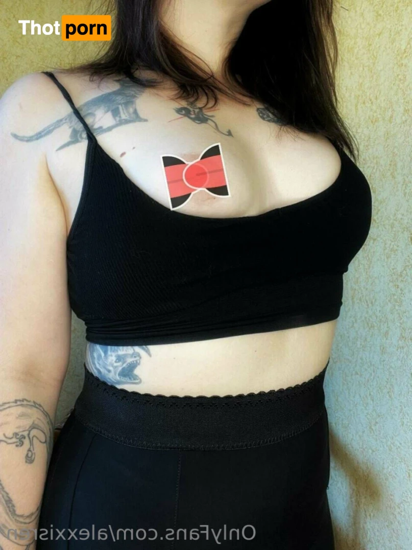 Alexis Ren🍌 16097384