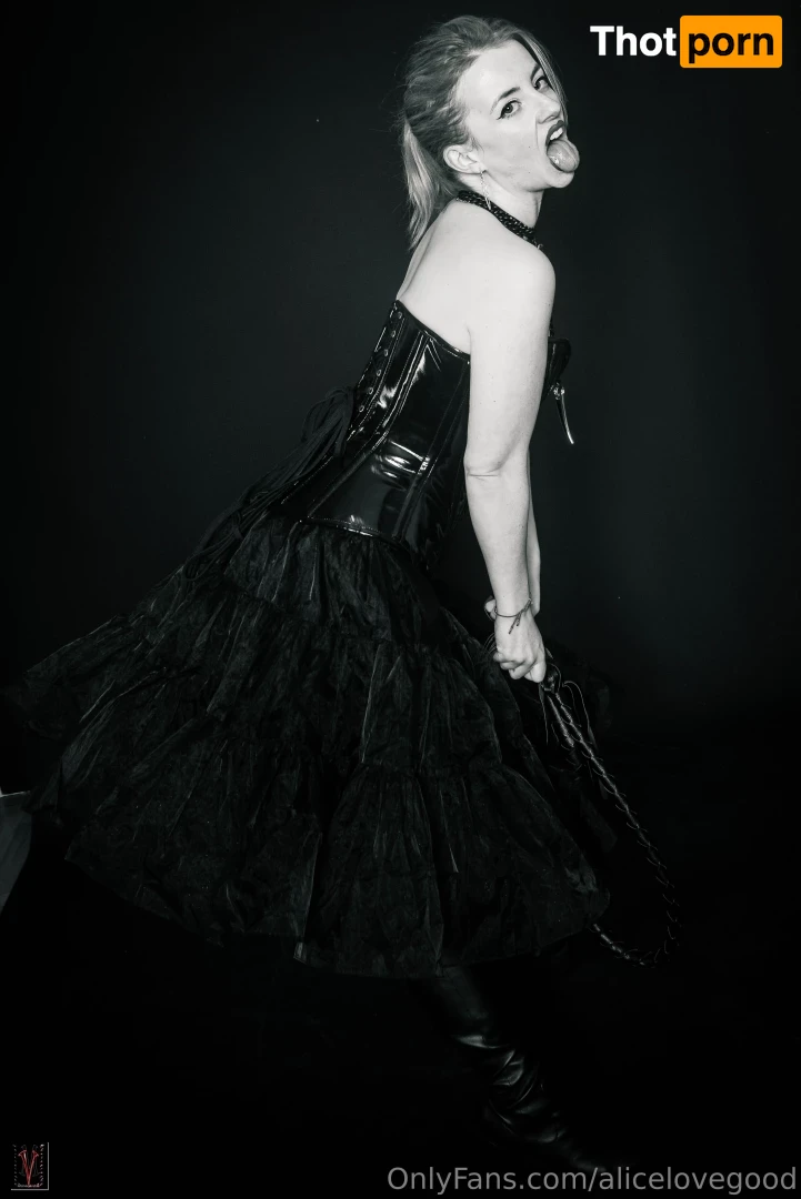 Alice Lovegood 🇬🇧 Full length on feed 16576947