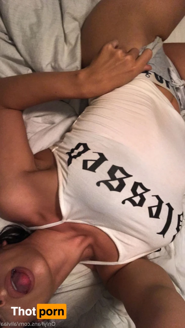 𝑨𝒍𝒊𝒗𝒊𝒂 16161694