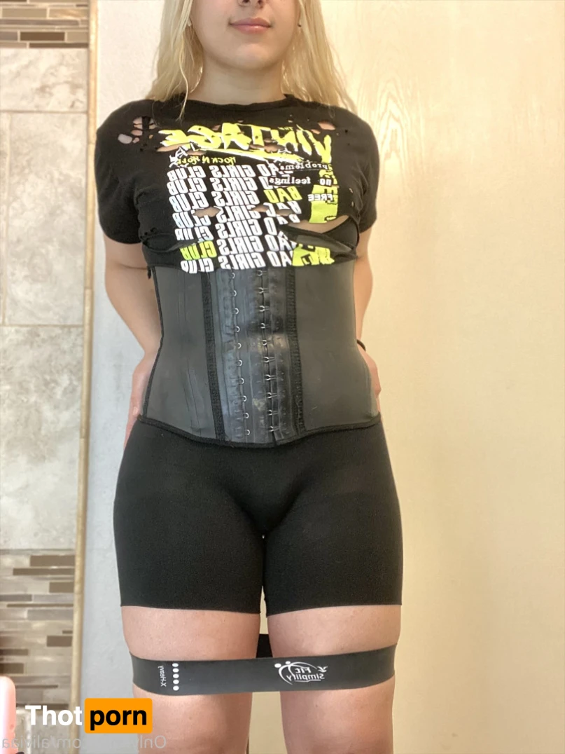 𝑨𝒍𝒊𝒗𝒊𝒂 16177675