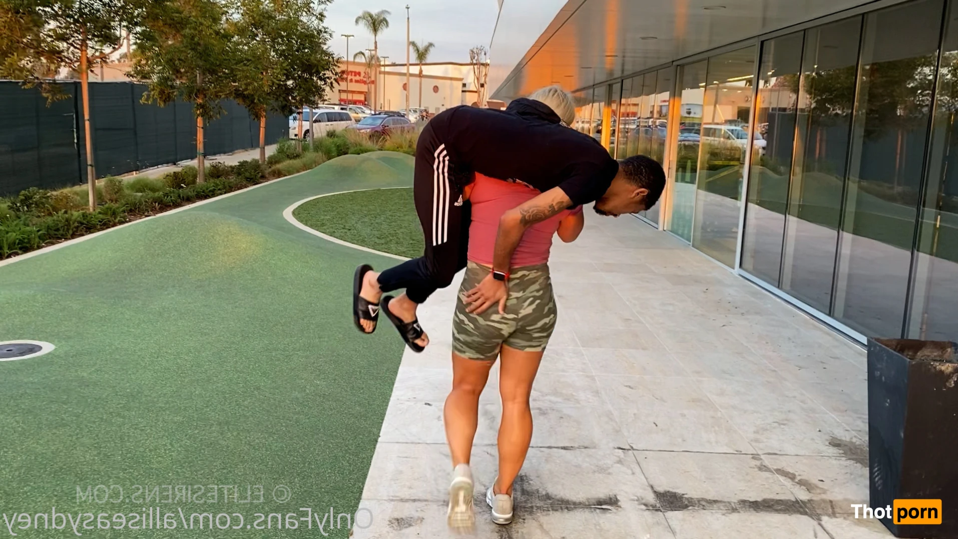 SYDNEY THUNDER 16050486