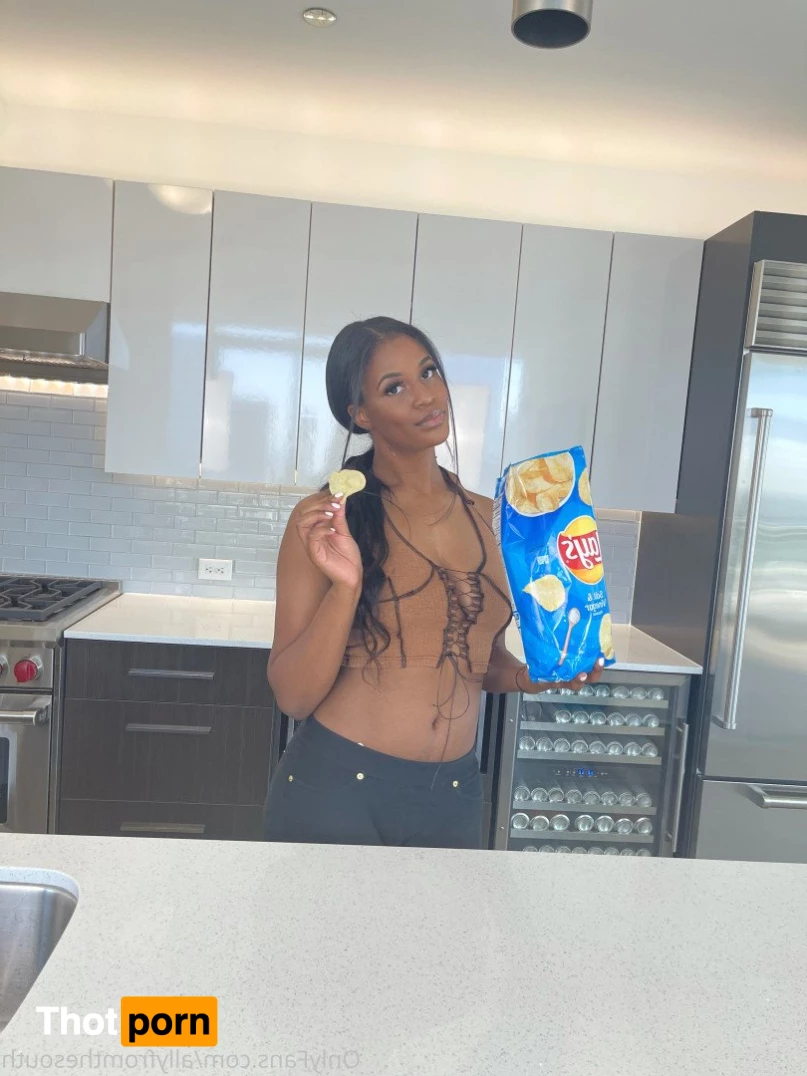 Ally From The South 3629661