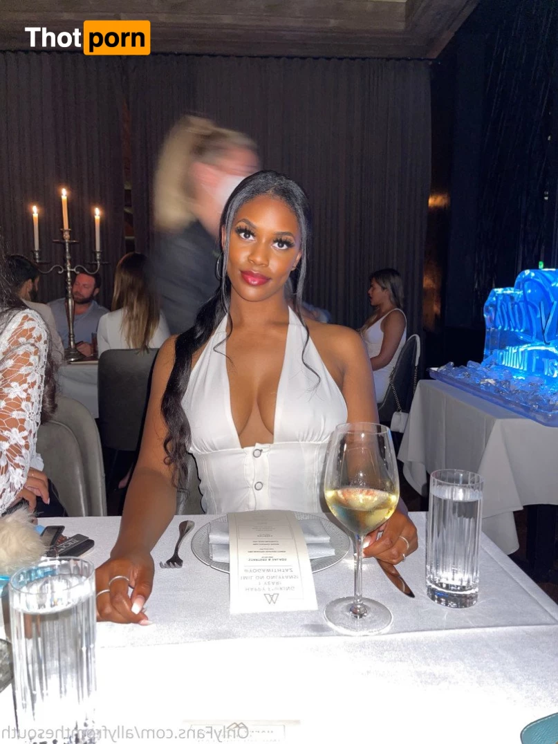 Ally From The South 3629773