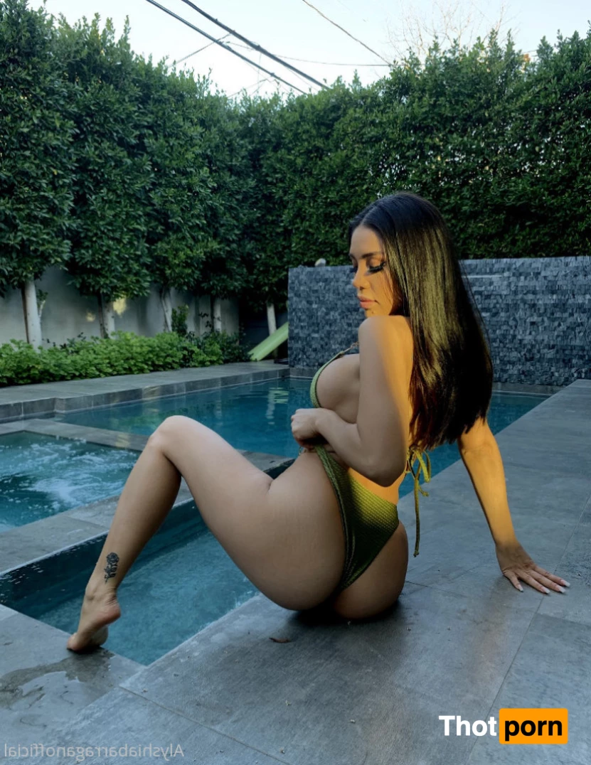 Alyshia Barragan 🍒 6218812