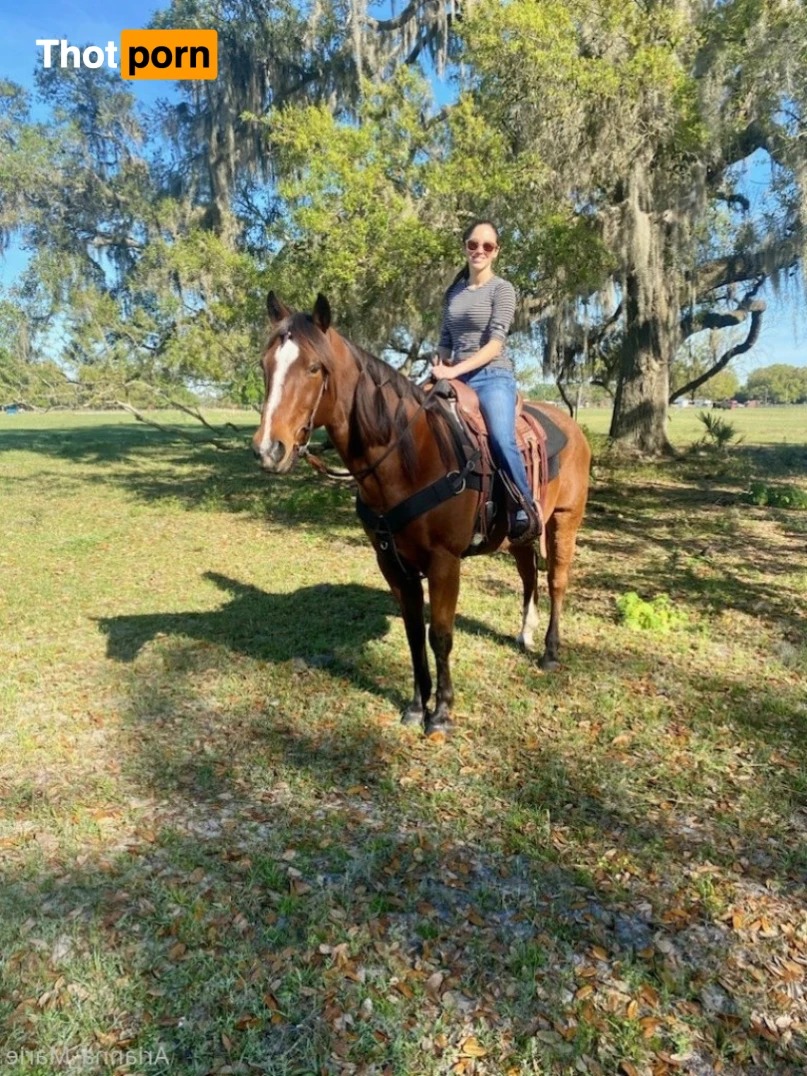 Arianna_Marie 13093024