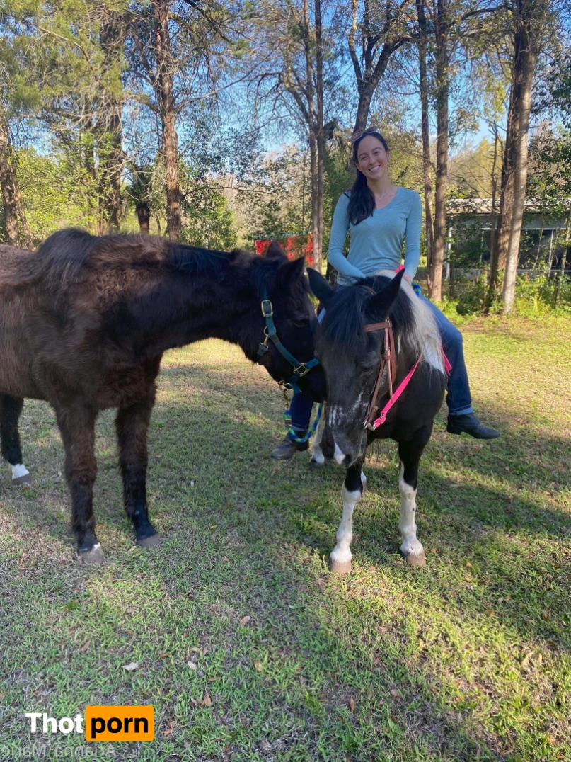 Arianna_Marie 13093297