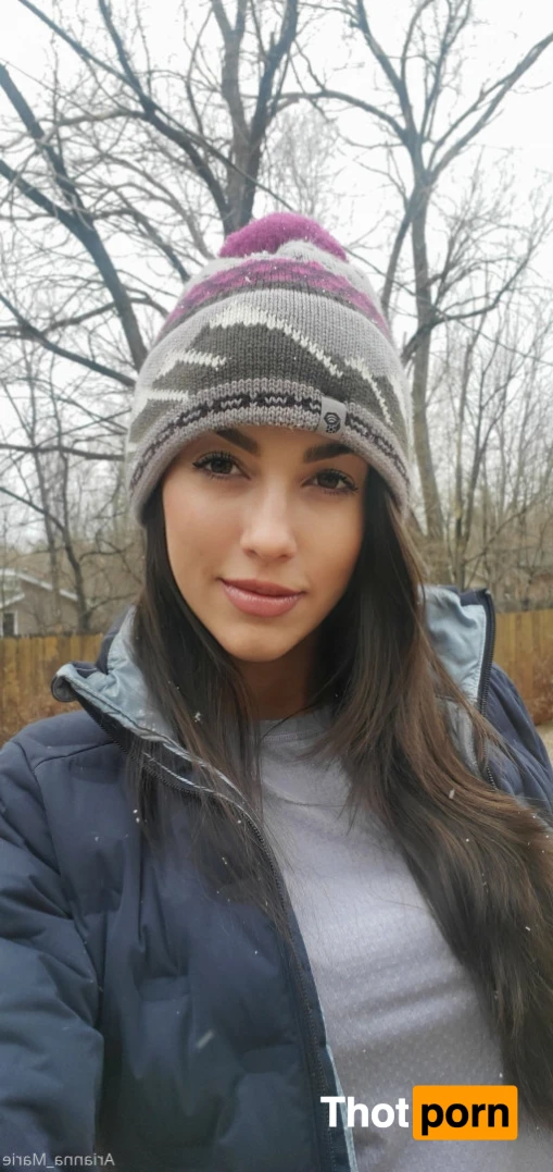Arianna_Marie 13093977