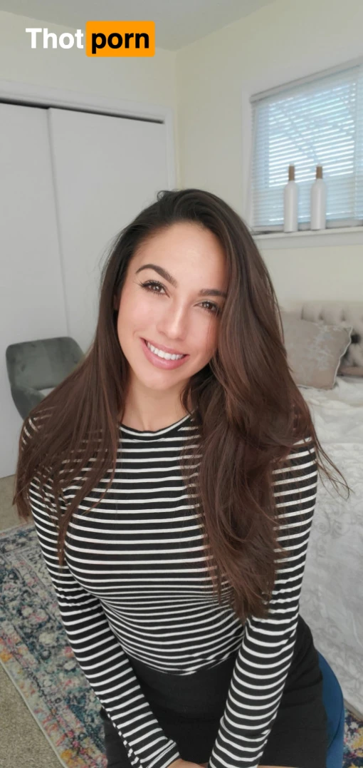 Arianna_Marie 13094451