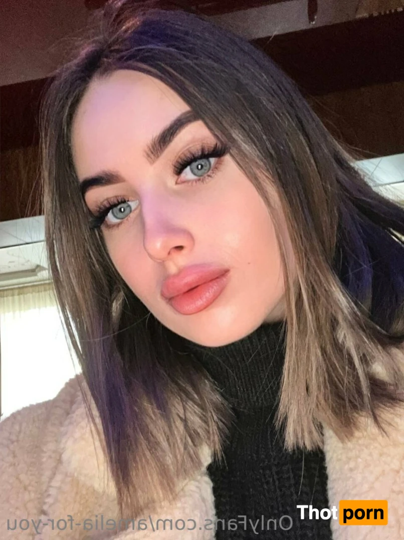 🌷Amelia🌷 12518312