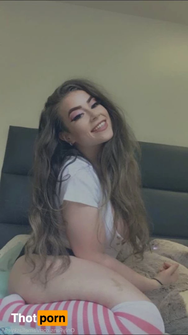 😈 CheckDMs 😈 3819979