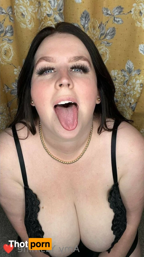 Amy-Yasmine 12942218