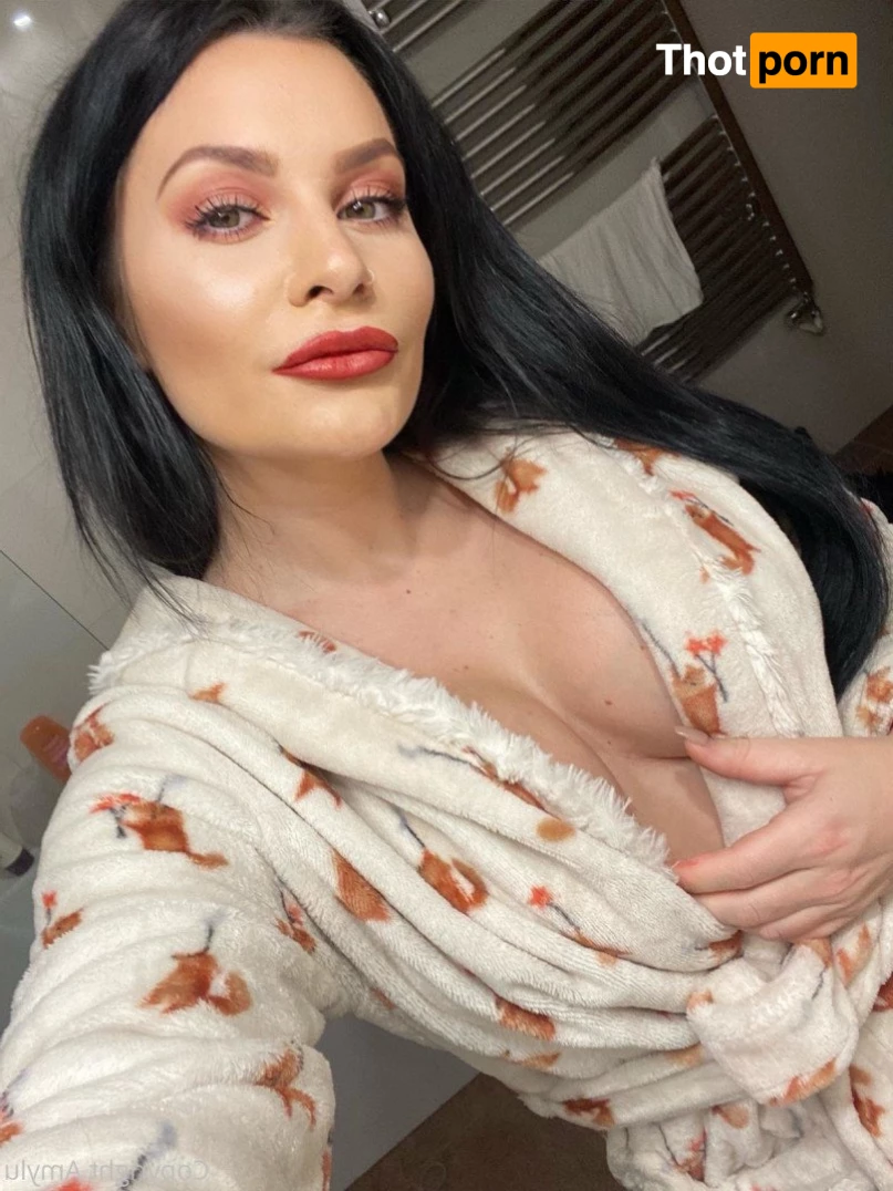 STRAPON MISTRESS - FREE VIDEOS ON WALL [ amyluxxx ] OnlyFans leaked photo  3489179 on Thotporn