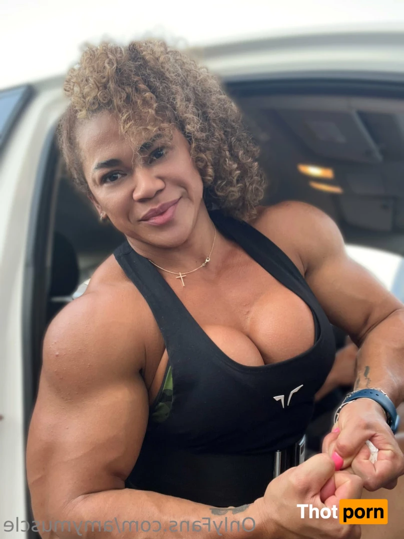 Female Muscle 12932106