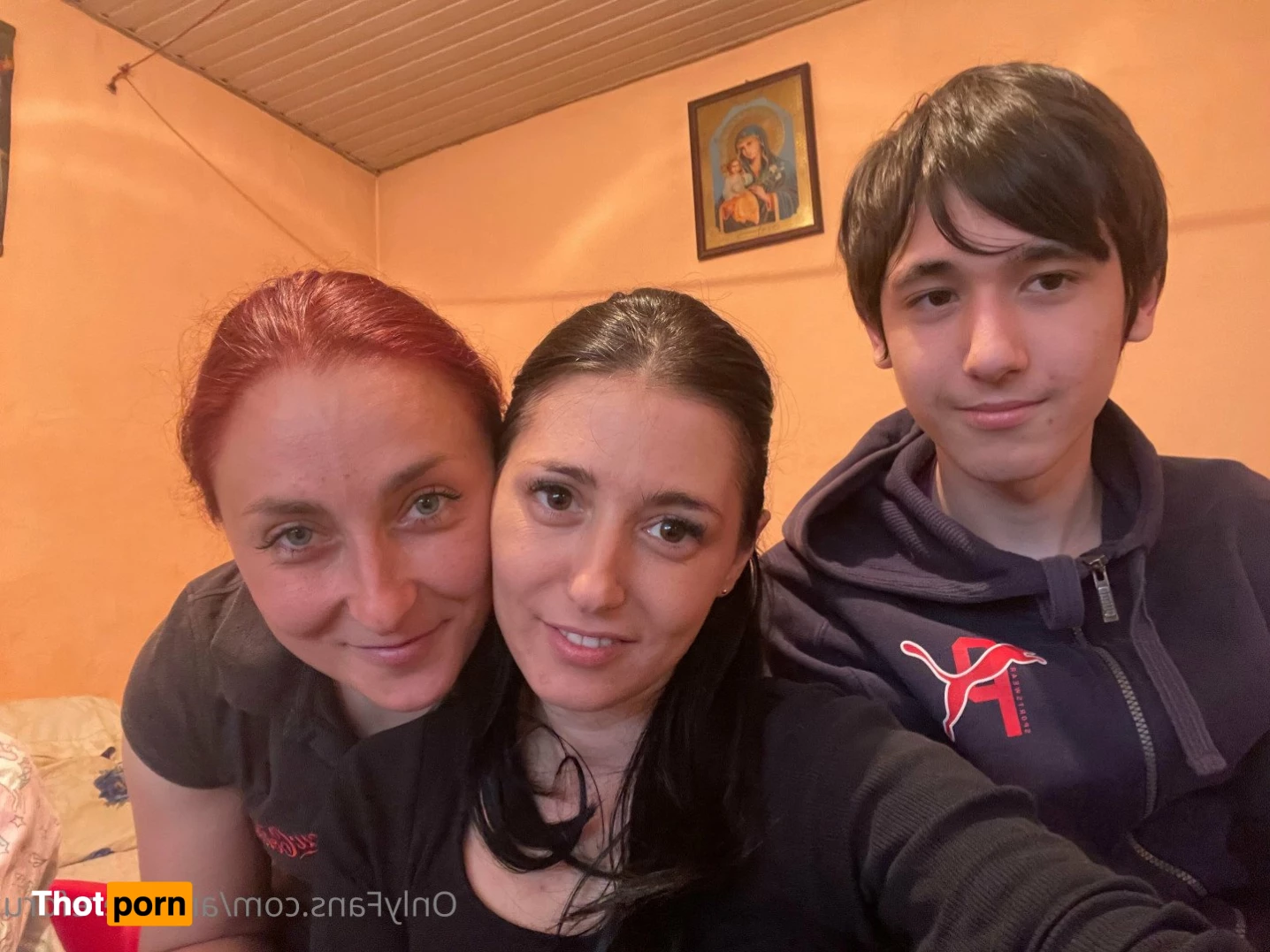 Aneshereforu 3700482