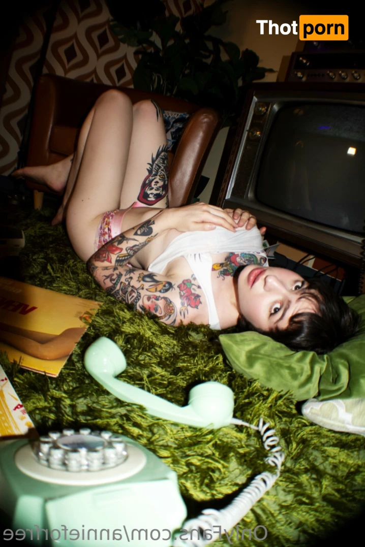 Annie Jay Free 12607988