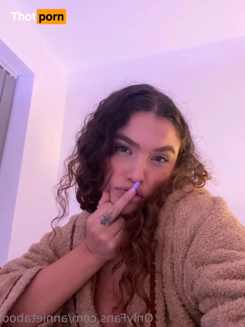 MIXED RACE BADDIE 🌊 12802680