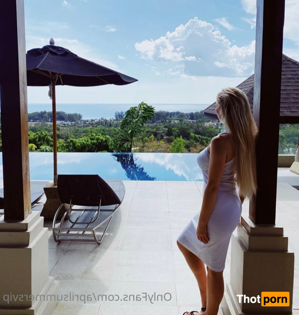 April Summers VIP 4109881