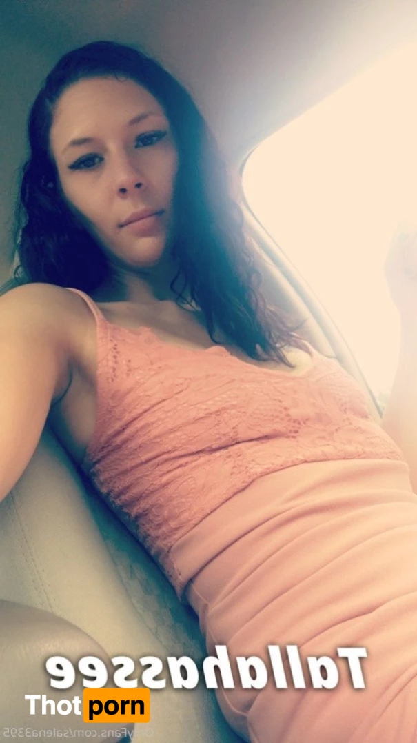 Arabella Rose 🌹 3688806