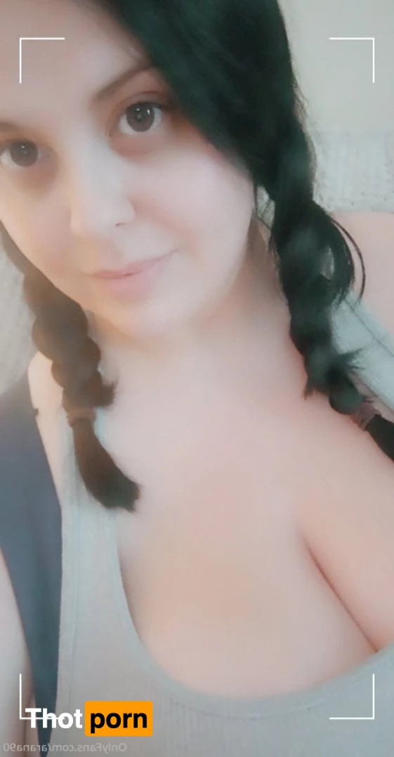 𝒜𝓇𝒶𝓃𝒶 𝒞𝑜𝓎𝑜𝓉𝑒 6470589