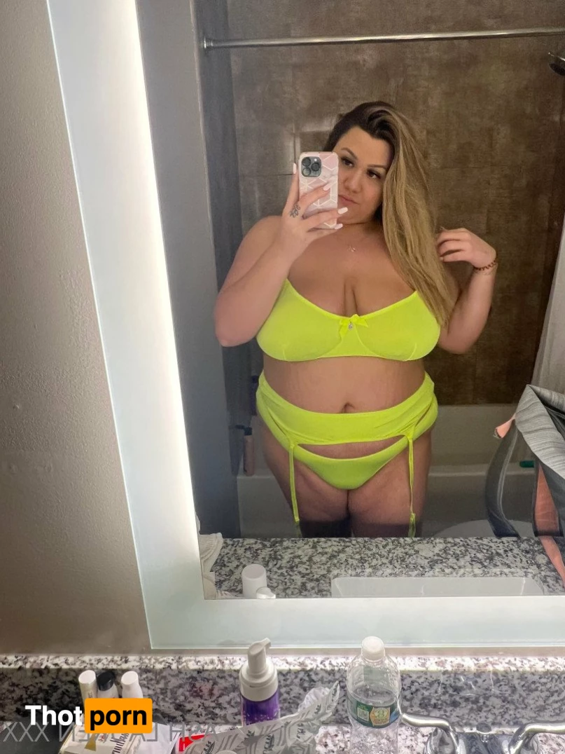 Ash Lauren 🦋 3988610