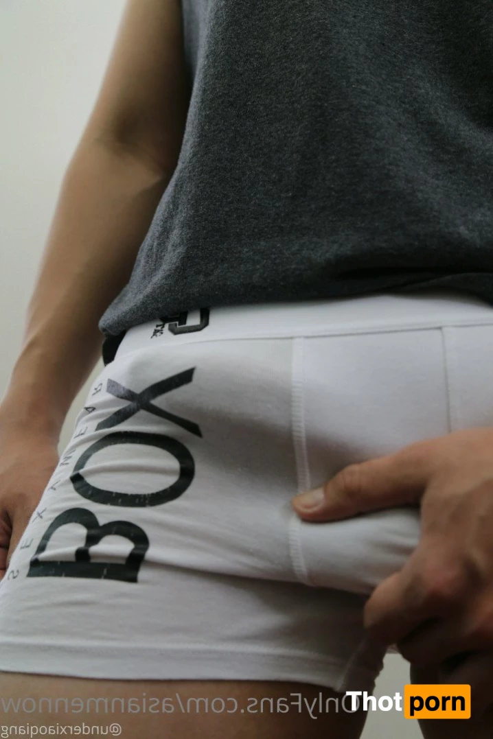 Asian Men Now 3578971