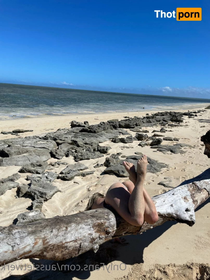 Aussie Twerk 6464254