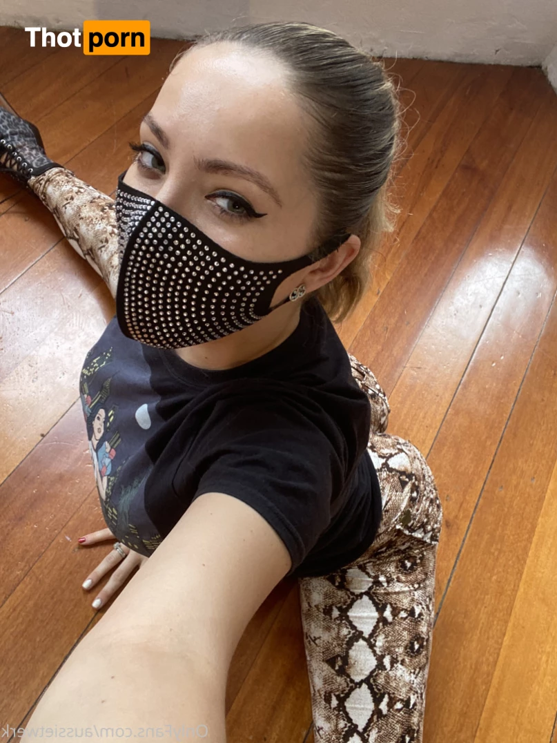 Aussie Twerk 6464262