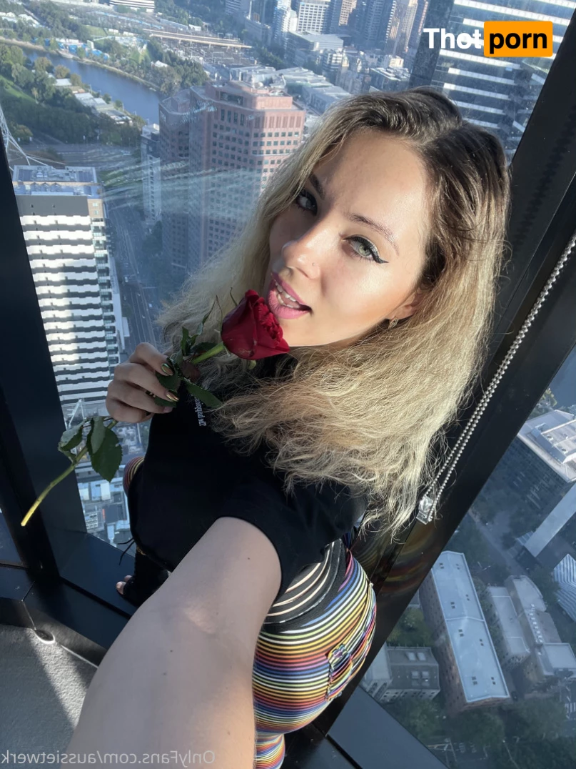 Aussie Twerk 6464459