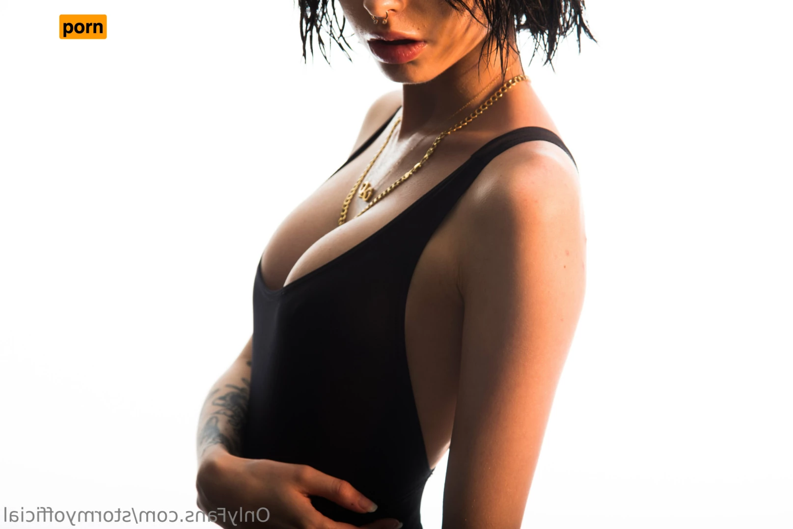 Stormy Summers (sixginn) 7847637