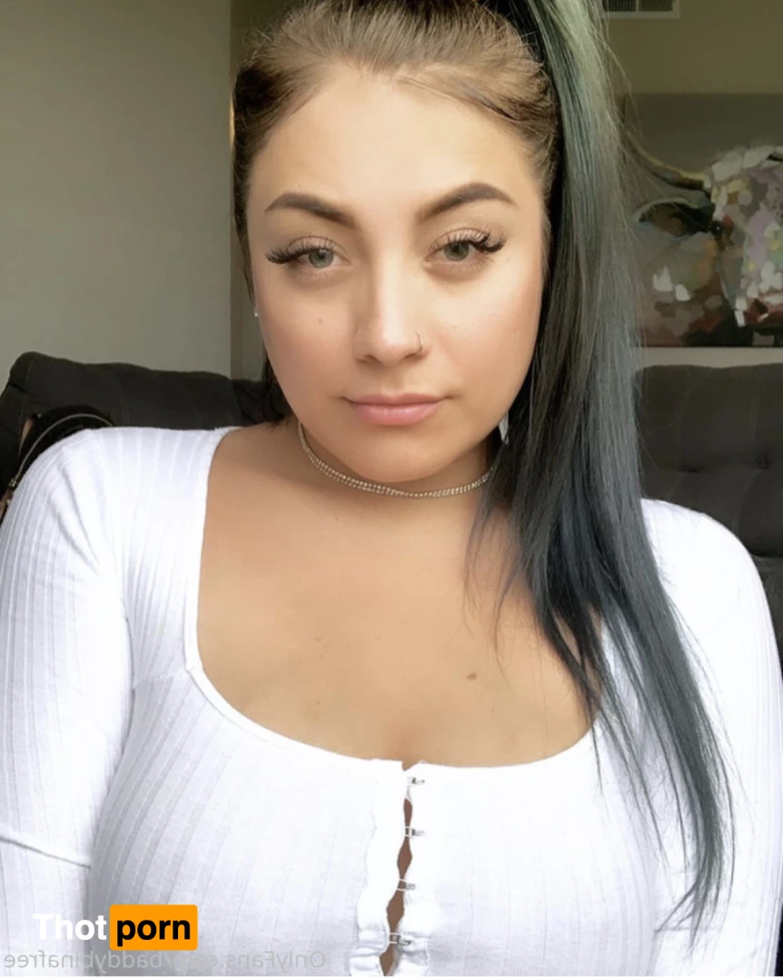 Baddy Bina 😍 6139976